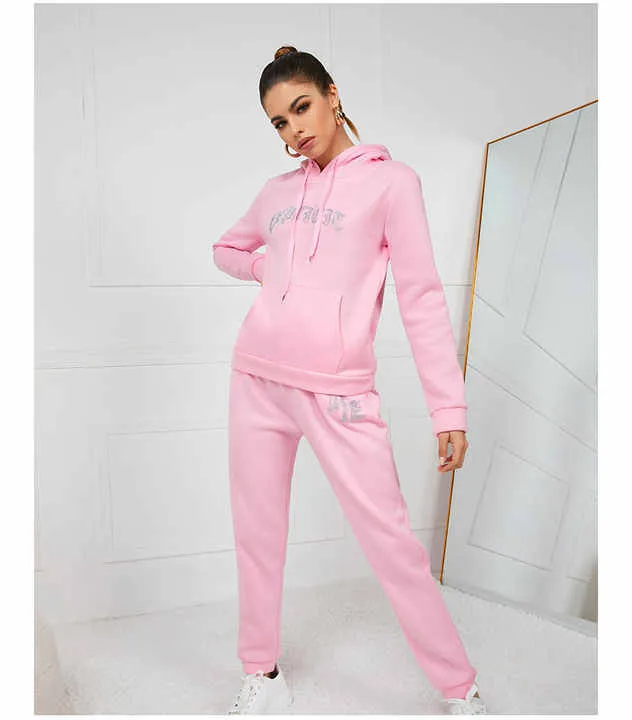 ملابس سفر نسائية , Women's travel clothes