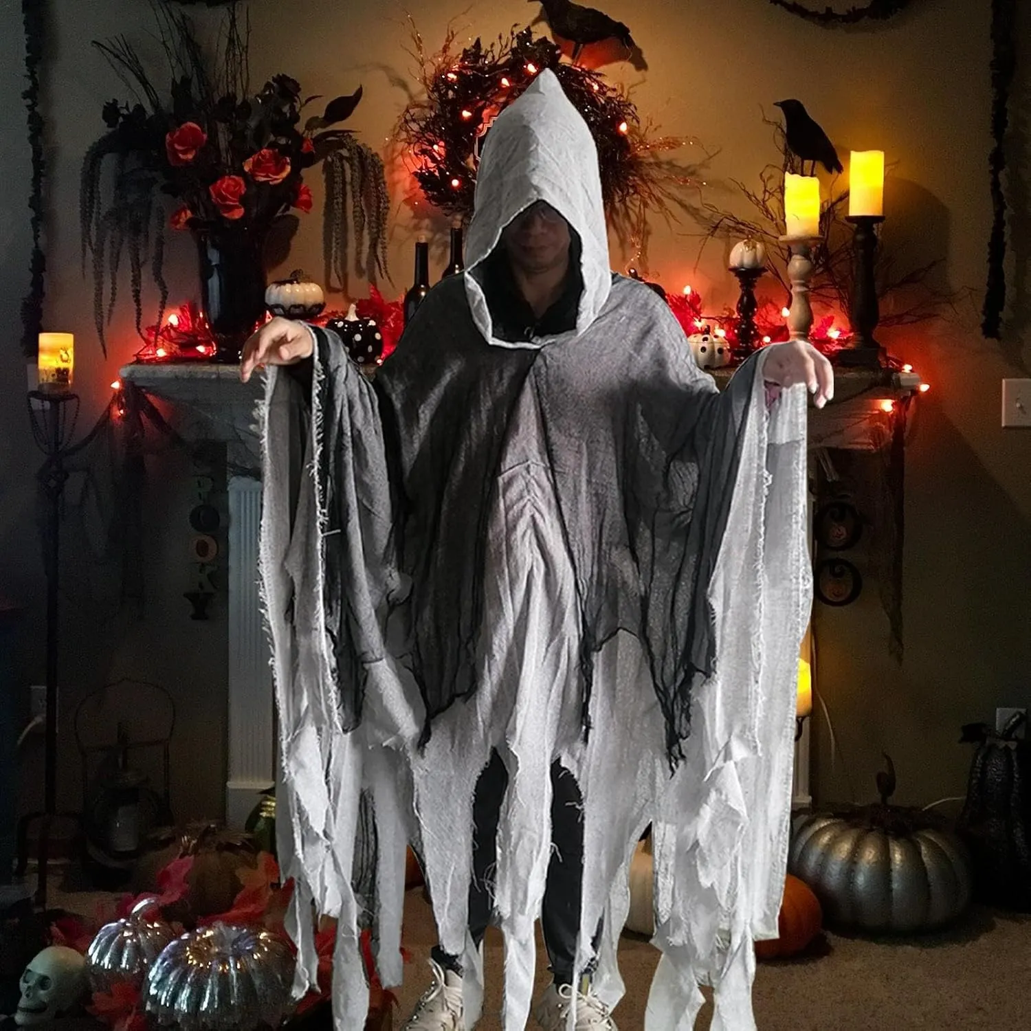 Grim Reapers Cloak Halloween Grim Reapers Costume Adult Scary Cloak Men Women Hooded Cape Renaissance Cloak Cosplay Props