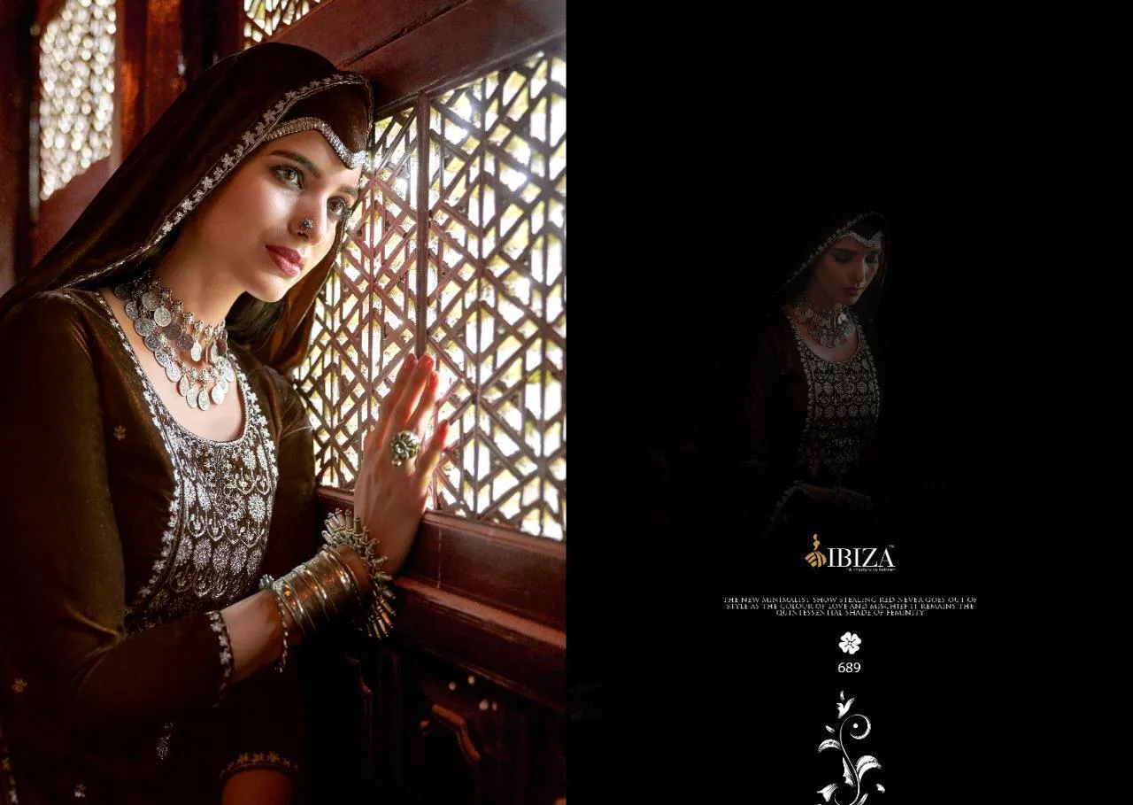 Ibiza Presents Kainaat Pure Velvet Fancy Pakistani Salwar Kameez