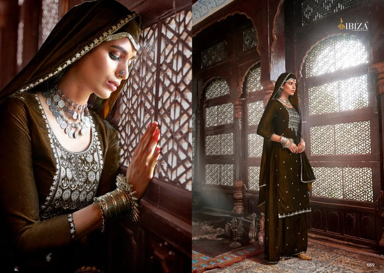 Ibiza Presents Kainaat Pure Velvet Fancy Pakistani Salwar Kameez