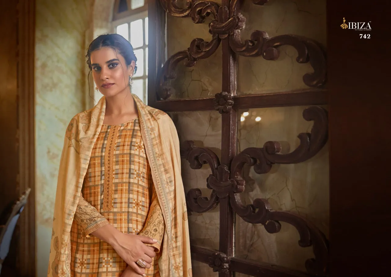 Ibiza Presents Mumtaha Wool Pashmina Printed Embroidery Work Fancy Designer Salwar Kameez
